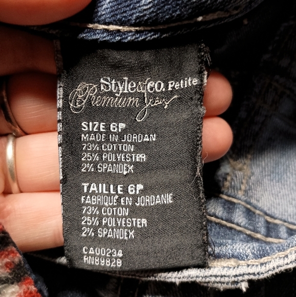 2/$30 Denim STYLE&CO jeans(#1,034) - Picture 5 of 7